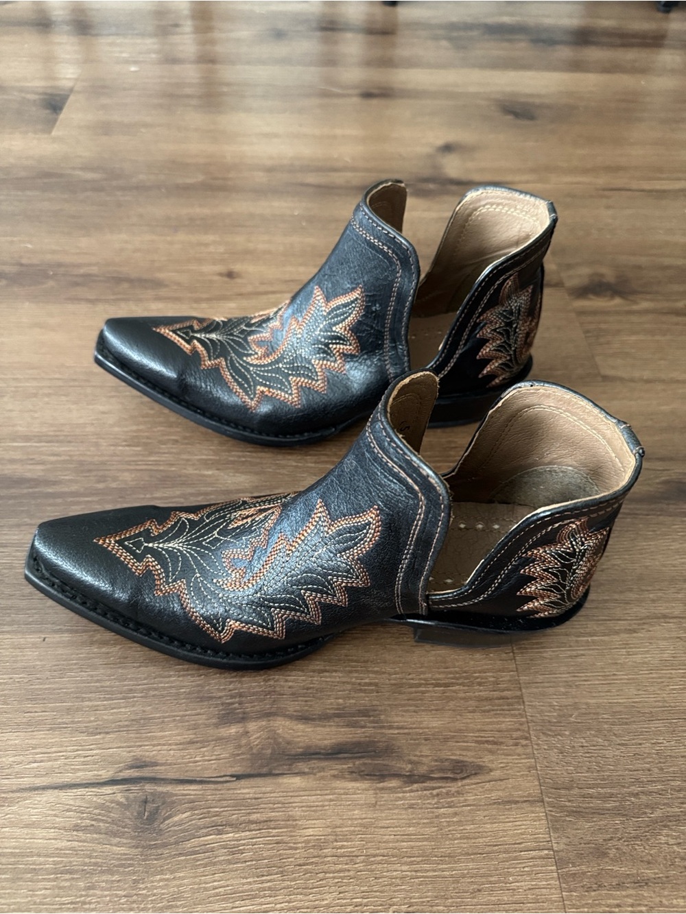 Ariat Women's Dixon Low Heel Western Boots - Bohemian Black - Picture 4 of 9